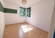3 Zimmer Wohnung mit Terrasse und Stellplatz!