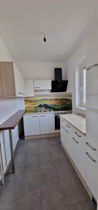 15432 Krankenhausnähe, unbefristet, große Zimmer, westseitige Loggia!