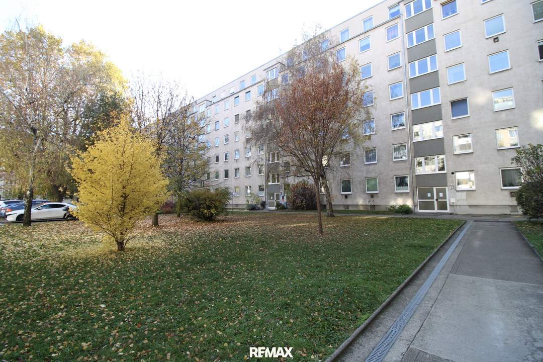 Sanierungsbedürftige 2-Zimmer-Wohnung in 1200 Wien
