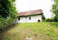 Altbestand mit ca. 2.207 m² Grundstücksfläche und hervorragendem Entwicklungspotenzial in Edt bei Lambach