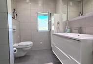 Schlitters: Kernsanierte Dachgeschosswohnung mit Balkon und Garten, 3 Schlafzimmer plus ein großer Raum für Gäste oder Homeoffice