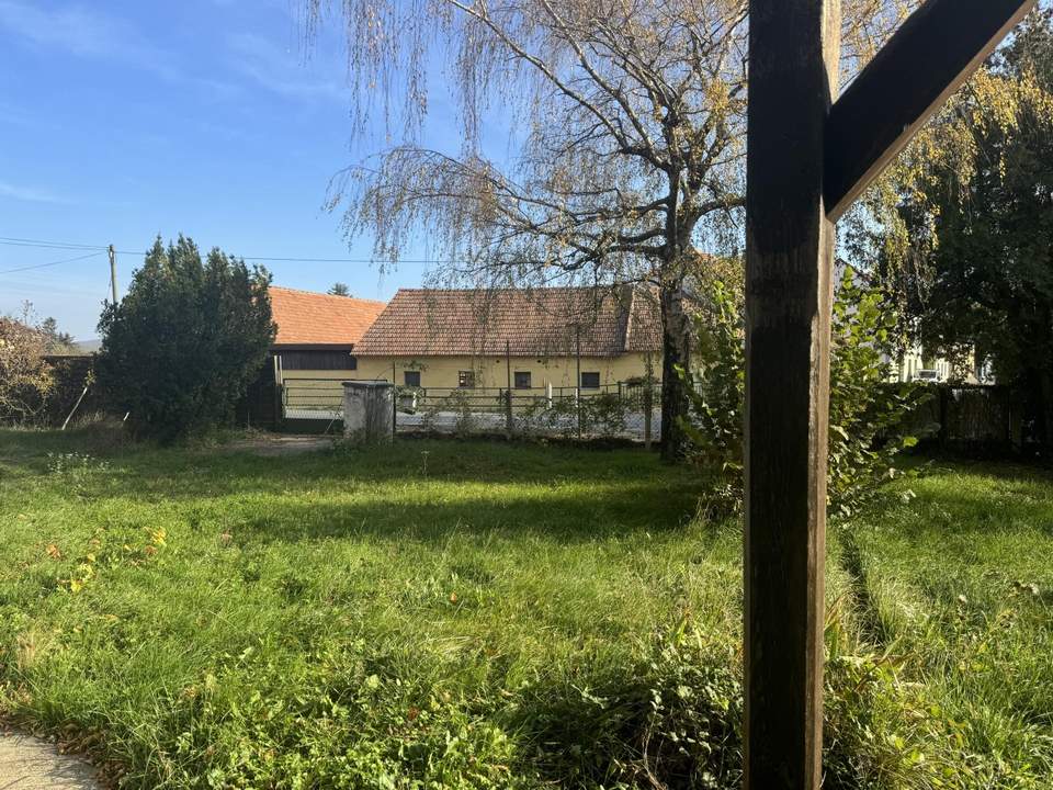 "Wunderschönes Grundstück in Katzelsdorf"