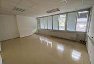 Büroflächen mit Lagerhalle in Linz Industriezeile