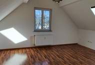 Sanierte 2 Zimmer - Dachgeschoss Wohnung in Tratten/Kirchberg am Wechsel zu mieten!