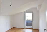 Sonnige 4 Zi-Dachgeschosswohnung mit Terrasse und Balkon!