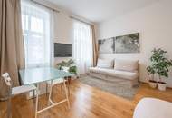 ***NEU*** Vollmöblierte, neuwertige Wohnung in wunderschönem Altbau