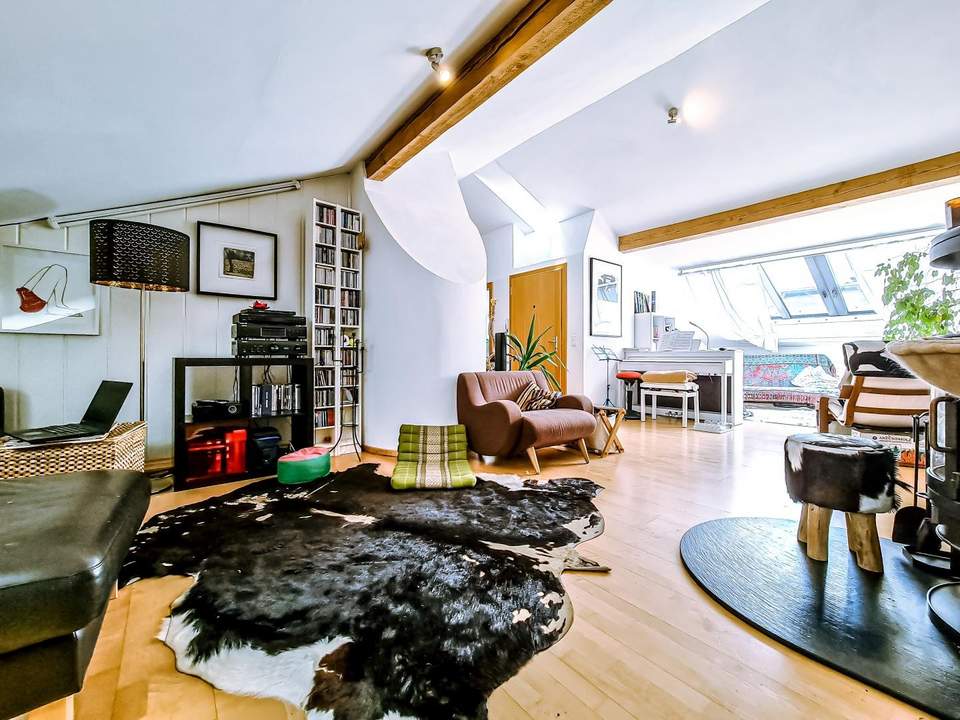 Großzügiger Wohntraum in Thaur: 144 m² Dachgeschoßjuwel mit Balkon &amp; Innsbruck-Nähe