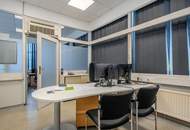 Autohaus mit Werkstatt und befestigten Ausstellungsflächen in Langenwang