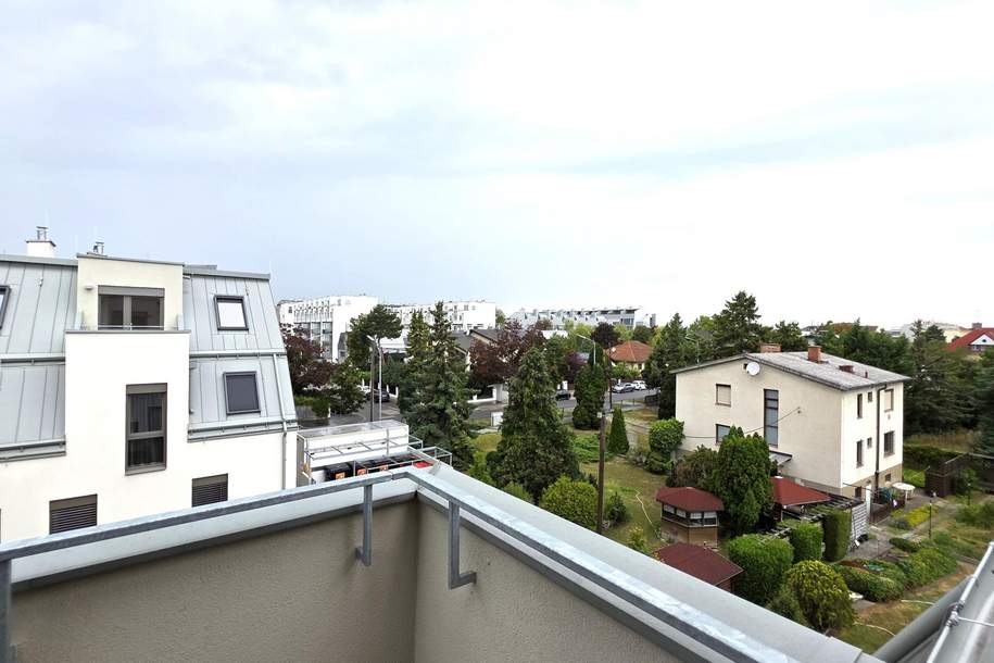 Coole 2-Zi-DG-Wohnung mit kl. Terrasse in ruhiger Lage, Wohnung-miete, 1.116,86,€, 1110 Wien 22., Donaustadt