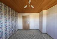 Entzückendes Haus, ebener Garten und viel Potential!