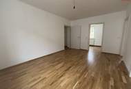 Modernes 4-Zimmer-Familienparadies: einzigartiges Bad mit Dusche & Wanne, flexible Räume und sonnige Küche mit Grünblick – frisch saniert & ab sofort bezugsfrei!