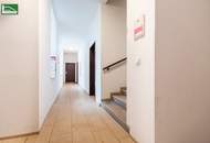 Nähe U1 Reumannplatz &amp; Antonspark - Charmante 3-Zimmer-Dachgeschosswohnung mit Terrasse in ruhiger Hoflage