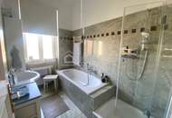 Altbau trifft Eleganz – 5-Zimmer-Wohntraum mit Charme und Stil