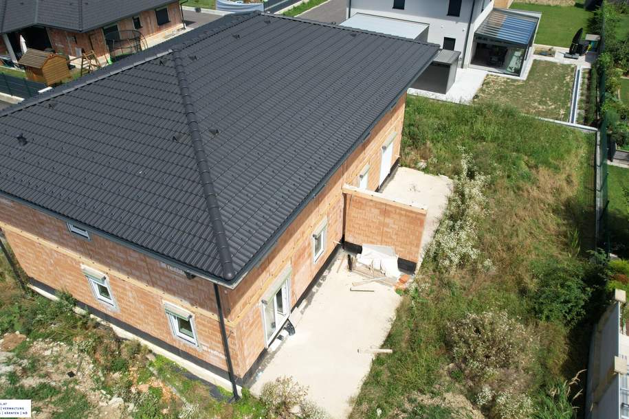 Exklusiver Neubau in Naarn: "Sonnige Doppelhaushälfte in bester Ruhelage", Haus-kauf, 399.000,€, 4331 Perg