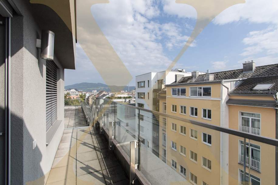 Charmante Maisonette-Wohnung mit Balkon und Terrassen im 5. und 6.OG in Linz-Zentrum zu vermieten!, Wohnung-miete, 1.990,00,€, 4020 Linz(Stadt)
