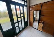 Großzügige Liegenschaft | attraktives Einfamilienhaus mit Galerie|1.706 m² Grundstück | 2 Garagen!