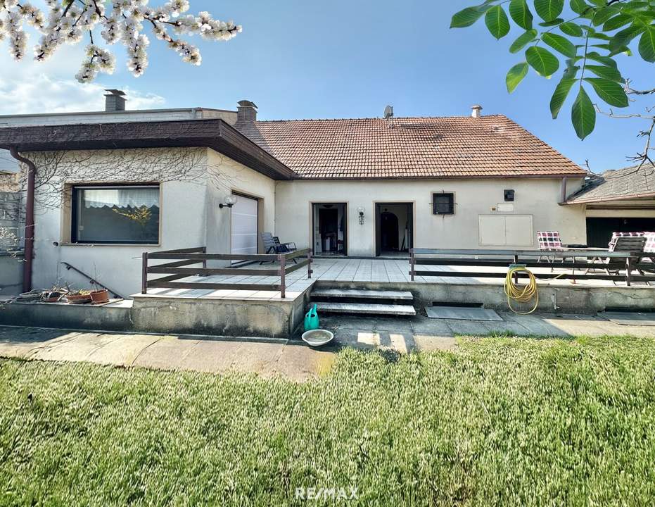 Zentrumsnahes schönes Grundstück mit älterem Haus