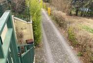 "Gediegene Villa, große Wohnfläche, viele Garagenplätze"