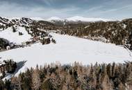 Rarität auf der Turracher Höhe | Exklusives Baugrundstück mit Seeblick & Freizeitwohnsitz-Widmung