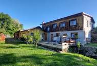Idyllisches Landhaus mit Stallungen und eigenem Bachlauf