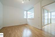 Abendsonne auf der Loggia genießen! Hochwertige 2 Zi.-Neubauwohnung ab 1.9.25 verfügbar!!