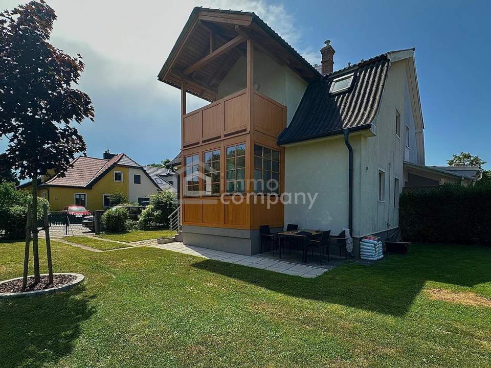 Schlüssel drehen &amp; losleben – Stilvolles Ein-/Mehrfamilienhaus mit Garten, Vollmöbliert in Groß-Enzersdorf