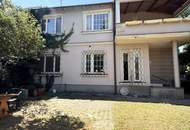 Erstbezug nach Sanierung! Traumhafte Villenetage mit Gartenmitbenutzung und Garage!