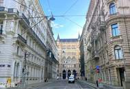 NÄHE RATHAUS - TRAUMHAFTE DACHTERRASSENWOHNUNG