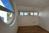 1190! Schöne 4-Zimmer Wohnung mit Galerie, 3 Terrassen und Tiefgaragenplatz! ERSTBEZUG NACH SANIERUNG!