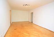 Großzügige 2-Zimmer-Wohnung mit Loggia in Grünruhelage