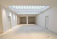 Erstbezug nach Sanierung – Repräsentatives Altbau-Büro nahe Rathaus mit Terrasse