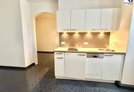 ALTBAUWOHNUNG IM PALAIS ESTERHAZY