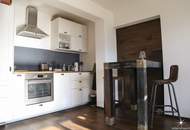 Wohntraum mit Seeblick: Renovierte 2-Zimmer-Wohnung in Seeboden. Stellplätze vor der Türe. Abstellraum und Keller.