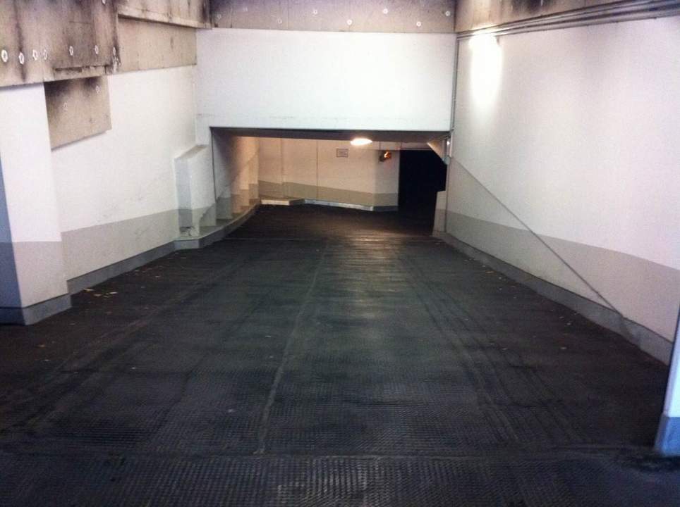 Garagenplatz - Kaiserstraße Provisionsfrei!