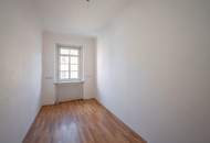 ++NEU++ 3-Zimmer Altbau-Wohnung (sanierungsbedürftig) mit viel Potenzial!