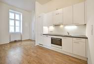 Die HAINBURG: Sonnig-südliches Altbauflair im 2. Liftstock - BALKON möglich!