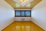 3 ZIMMER WOHNUNG MIT TERRASSE UND PARKPLATZ IN HOLLABRUNN!