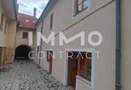 WOHN-UND GESCHÄFTSHAUS IM HERZEN VON LANGENLOIS 100 m Kellerröhre, Nebengebäude, Innenhof, Geschäftslokale, usw.