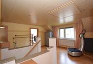 Besichtigungstag, 7. November, nur mit Voranmeldung möglich - Geräumiges Haus mit Garten und Pool