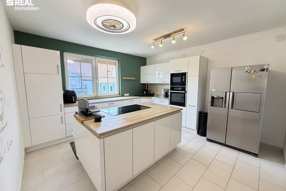 großzügiges, modernisiertes Einfamilienhaus mit Swimming Pool, Keller & Garage in Bruck an der Leitha, Haus-kauf, 499.000,€, 2460 Bruck an der Leitha
