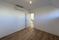 ERSTBEZUG NACH SANIERUNG! Sonniges 4-Zimmer Eigentum mit 3 Terrassen, Galerie und Tiefgaragenplatz! 1190!