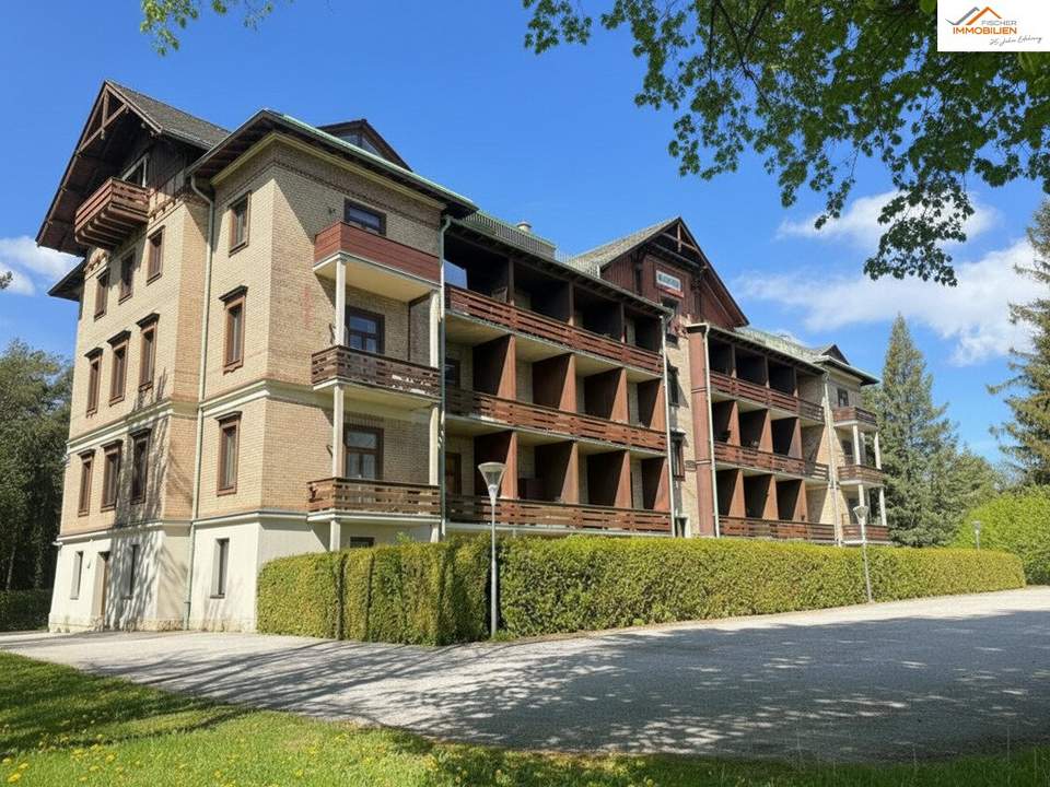 2 Zimmer Eigentumswohnung in historischer Villa "Waldhof" am Semmering mit Grünblick