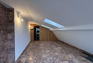 Exklusives Dachgeschoss mit 6 Zimmern, 2 Terrassen & Wellnessbereich |als WG oder Büro nutzbar