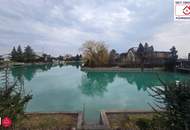 Seegrundstück mit eigenem Steg - machen Sie es zu Ihrem Wohntraum! (aktuell mit kleinem Gartenhäuschen)