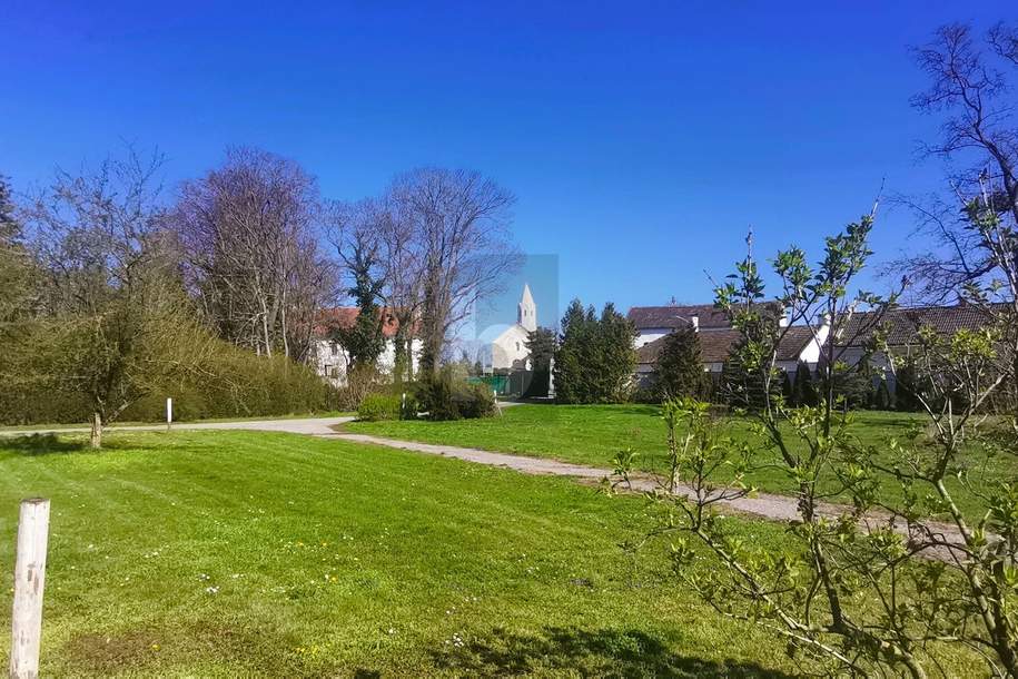 WEITLÄUFIGE FLÄCHE - VON EXKLUSIVER VILLA BIS ZU 8 WOHNEINHEITEN, Grund und Boden-kauf, 525.500,€, 2431 Bruck an der Leitha