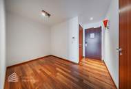 Einzigartiger Blick über Wien! Garconniere mit großem Balkon am Kahlenberg