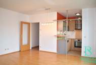 Große Dachterrasse! Lichtdurchflutete, elegante 3-Zimmer Dachgeschoßwohnung mit Garage!