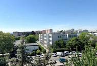 Renovierte zwei Zimmer Wohnung - Loggia - Ausblick