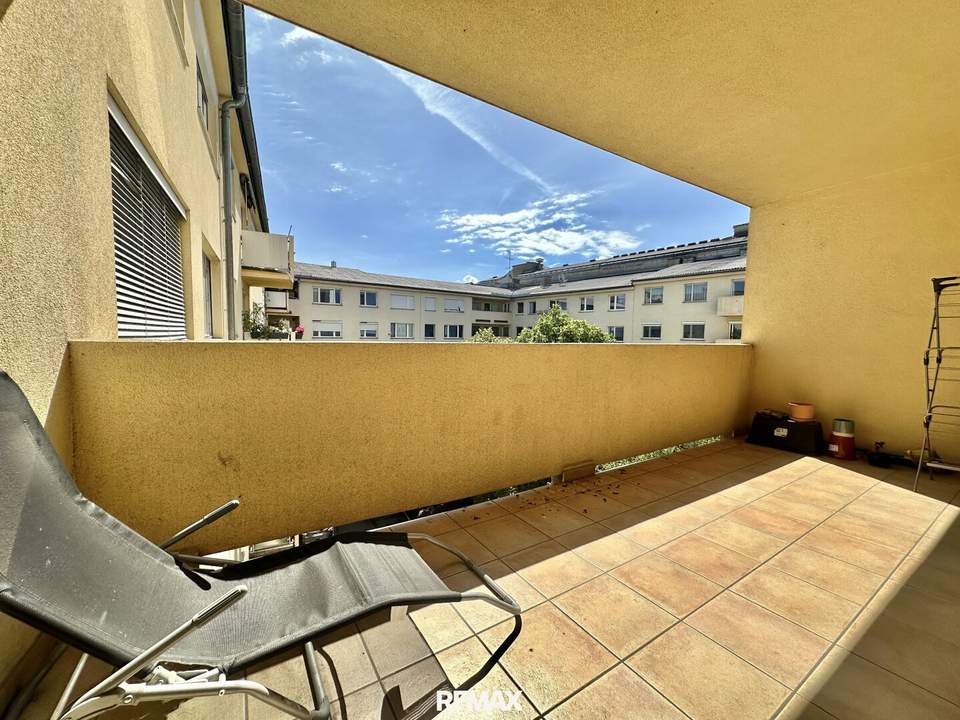 Ruhige Innenhoflage in Simmering – helle 3-Zimmer-Wohnung mit Loggia und Wohlfühlcharakter!
