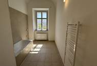 3-Zimmer Gartenwohnung! Residieren im Schloss